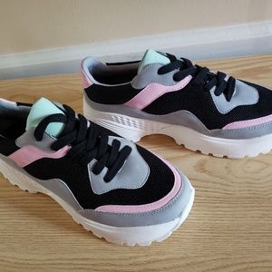 NEW women's sneakers